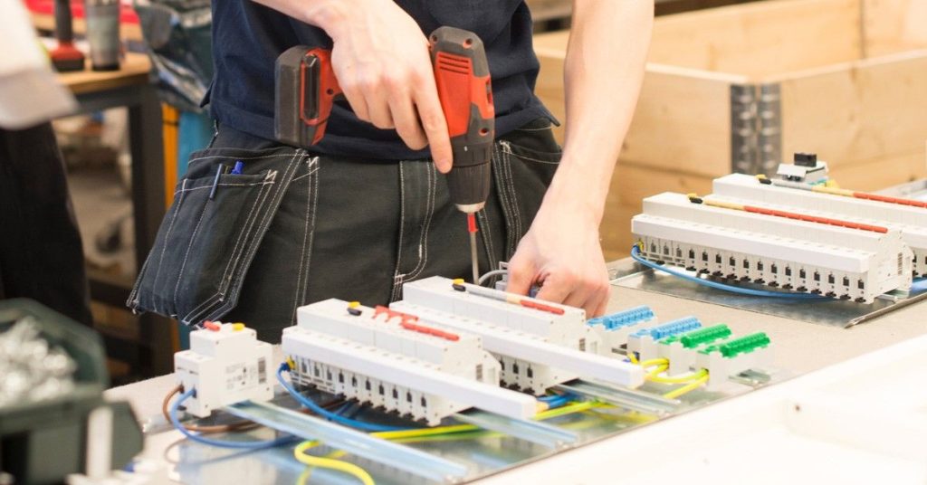 Projektledare till Eltecno